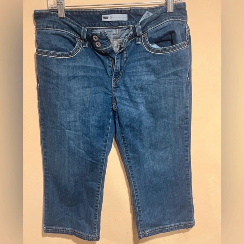 Levi's Blue Cropped Ankle Jeans - Classic Denim